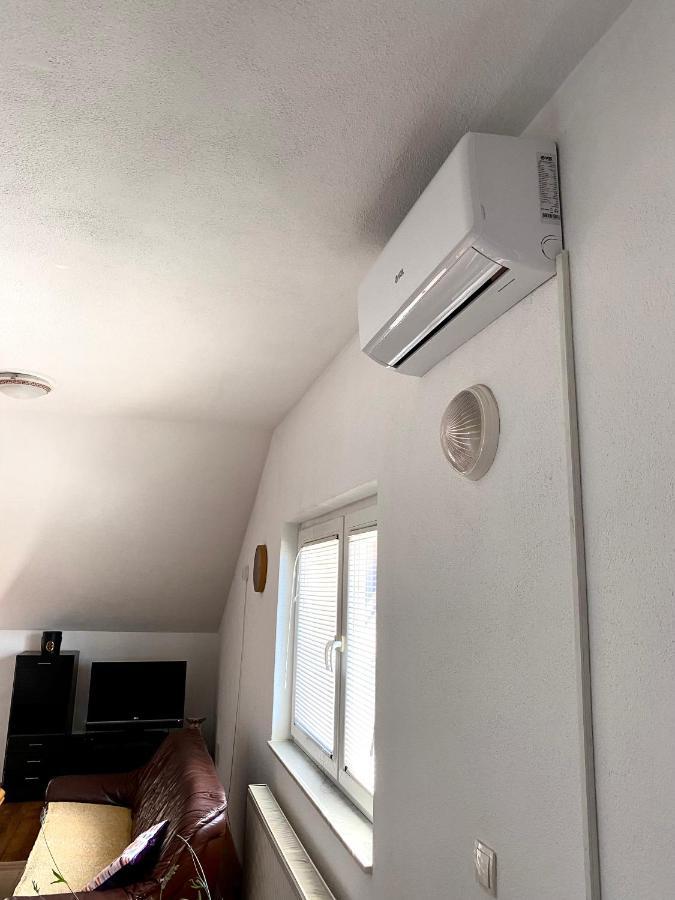 Big Apartment 3 Bedrooms Bihać Extérieur photo