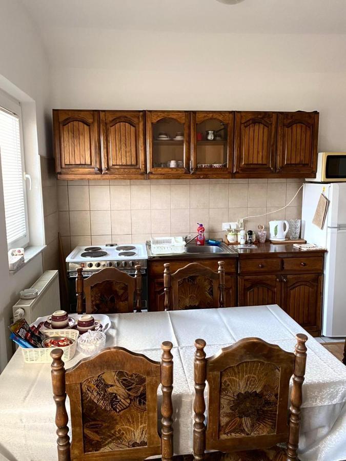 Big Apartment 3 Bedrooms Bihać Extérieur photo